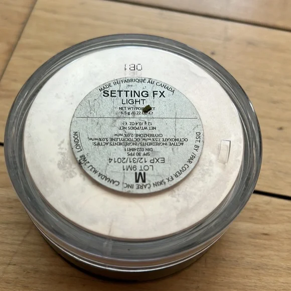 Cover FX - Picture 6 of 13